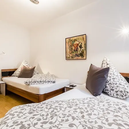 Apartment Ferien Und Messewohnug